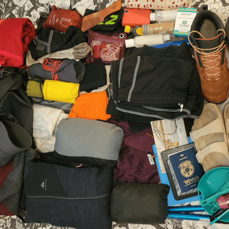 Como montar sua mochila de peregrinação para o Caminho de São Francisco de Assis